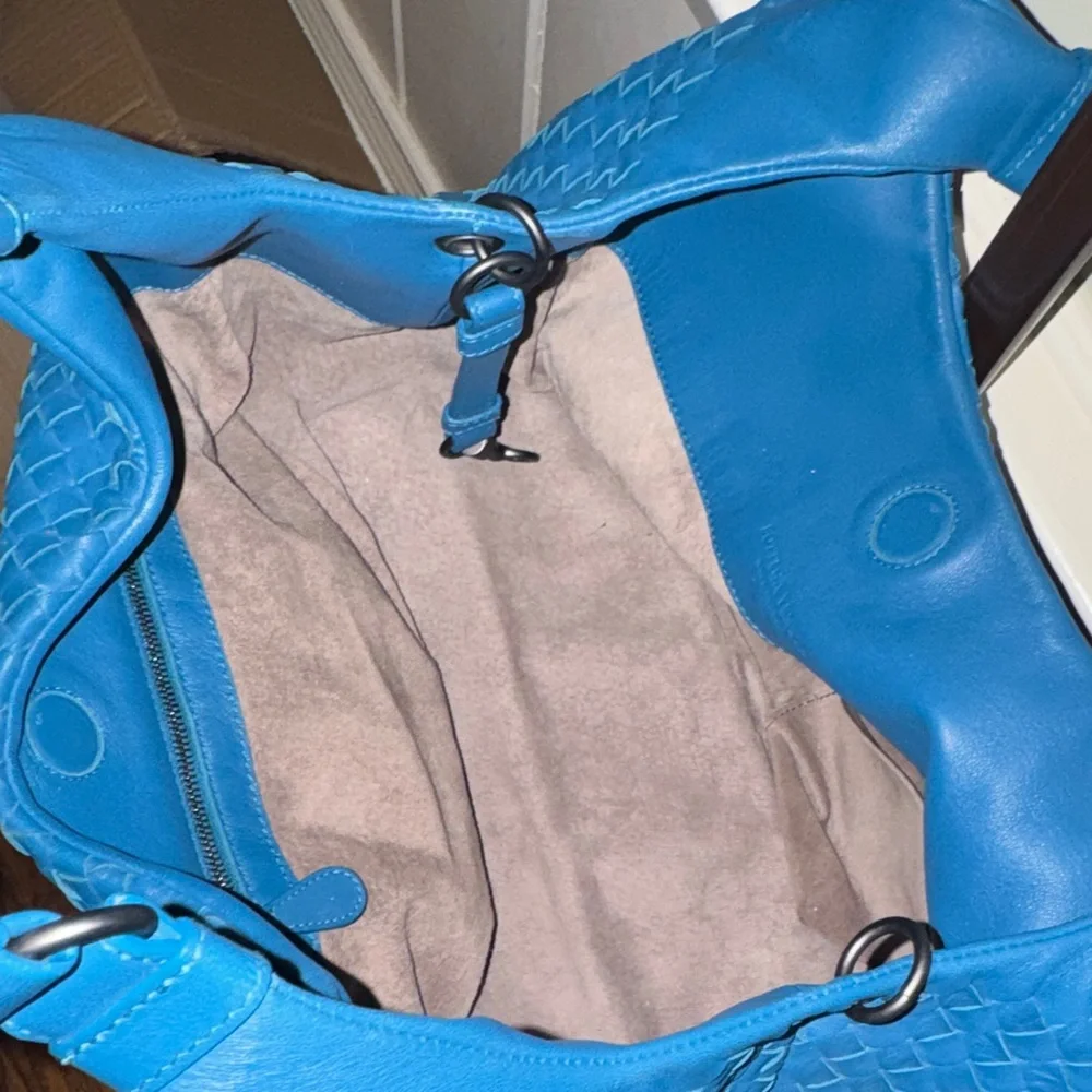 Bottega Veneta Intrecciato Blue Campana Woven Leather Hobo Bag Tote Purse